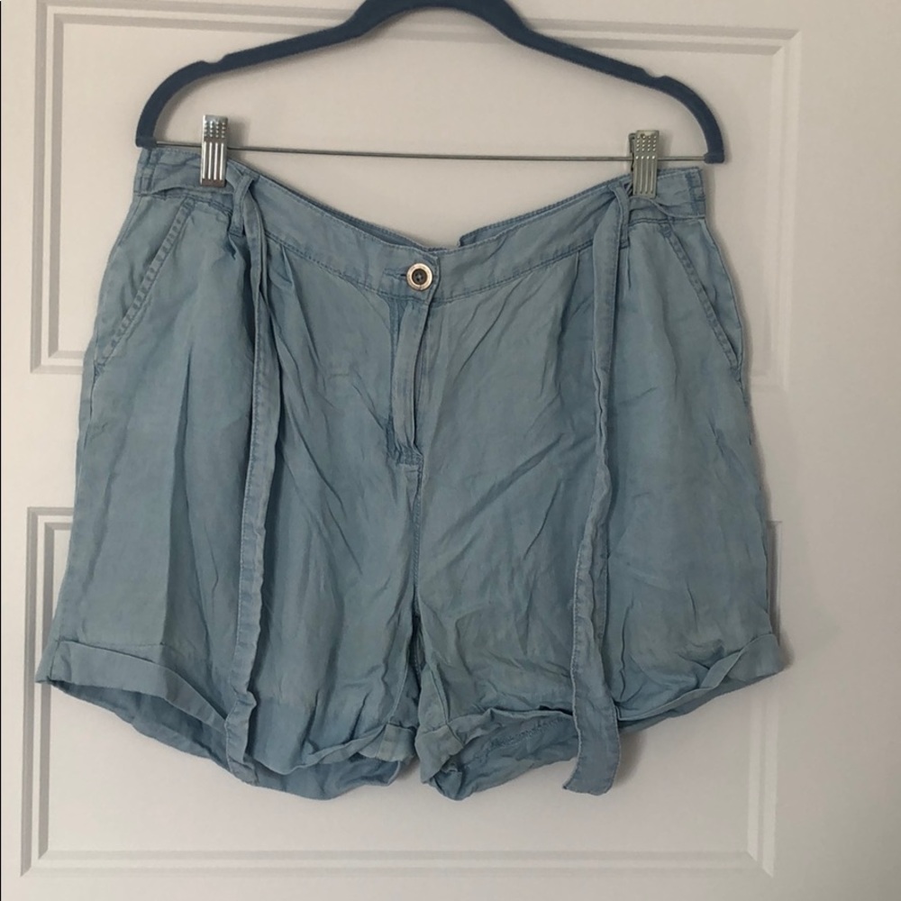 Lyocell soft lightweight shorts